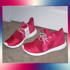 NEW size 8.5 ADIDAS Tubular Ladies Sneakers